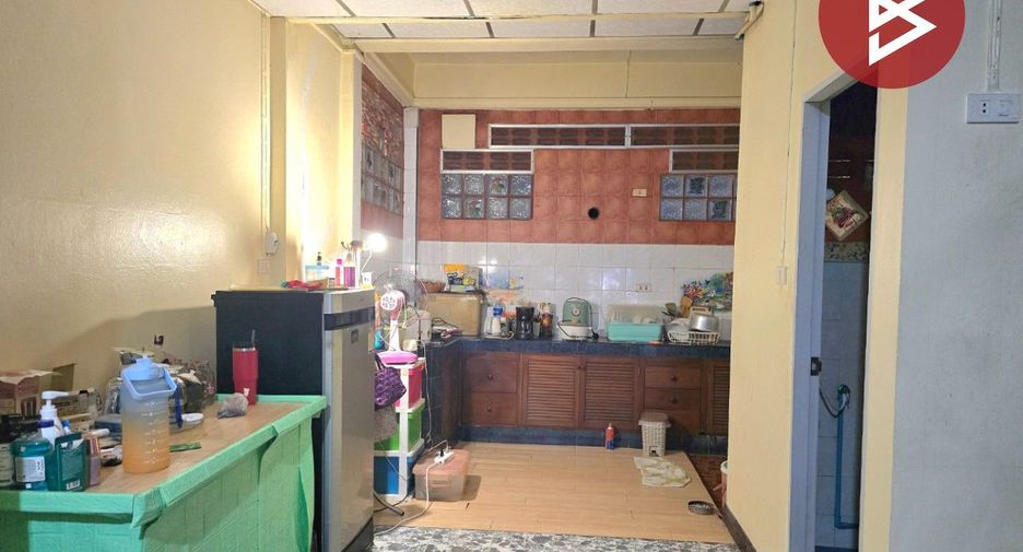 For sale 2 bedrooms townhouse in Min Buri, Bangkok