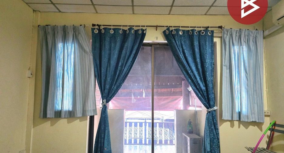 For sale 2 bedrooms townhouse in Min Buri, Bangkok