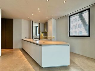For sale 2 bedrooms condo in Khlong San, Bangkok