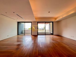 For sale 3 bedrooms condo in Yan Nawa, Bangkok