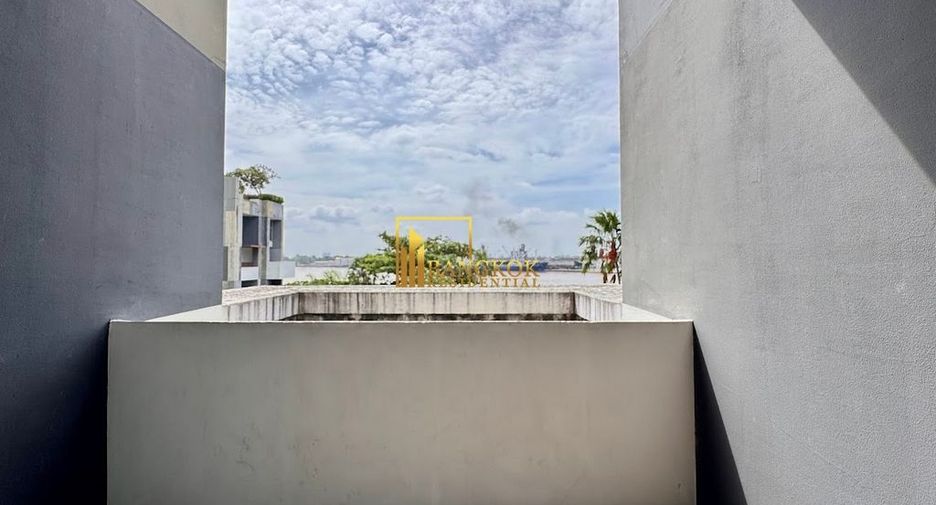 For sale 3 bedrooms condo in Yan Nawa, Bangkok