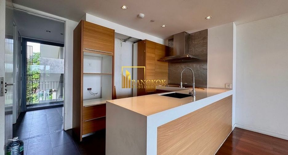 For sale 3 bedrooms condo in Yan Nawa, Bangkok