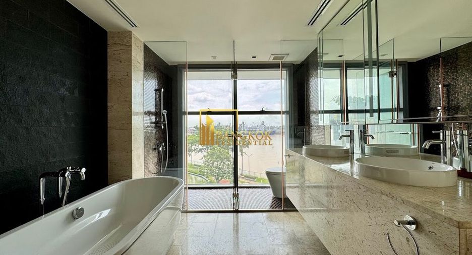 For sale 3 bedrooms condo in Yan Nawa, Bangkok