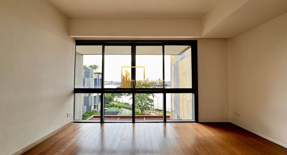 For sale 3 bedrooms condo in Yan Nawa, Bangkok