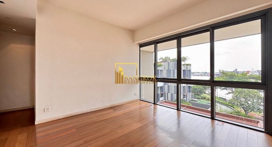 For sale 3 bedrooms condo in Yan Nawa, Bangkok