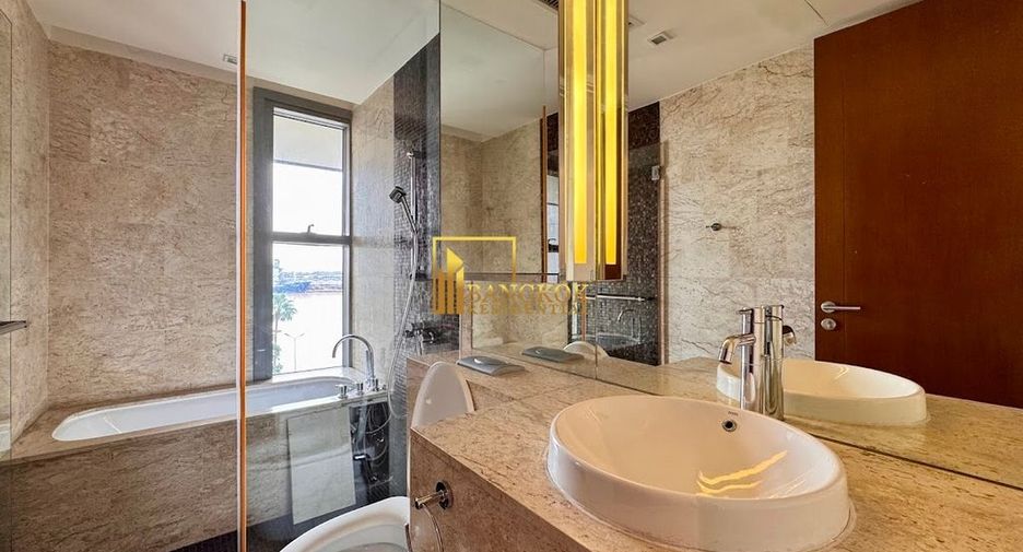 For sale 3 bedrooms condo in Yan Nawa, Bangkok