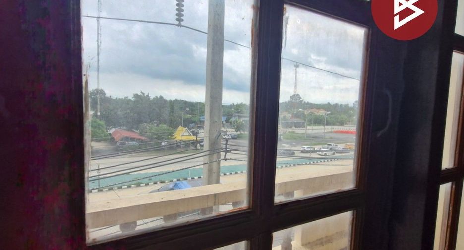 For sale retail Space in Chai Badan, Lopburi
