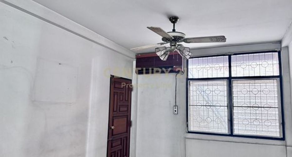 For sale 3 ベッドルーム house in Phaya Thai, Bangkok