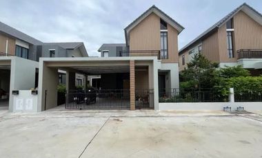 Casa en alquiler y en venta de 4 habitaciones en Mueang Chon Buri, Chonburi