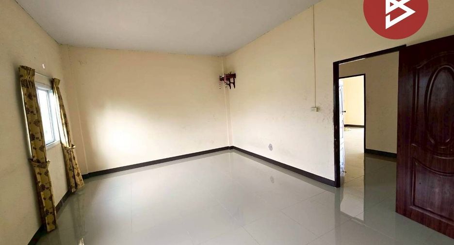 For sale retail Space in Chai Badan, Lopburi