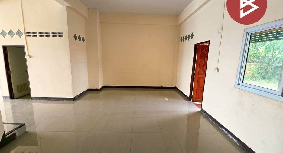 For sale retail Space in Chai Badan, Lopburi