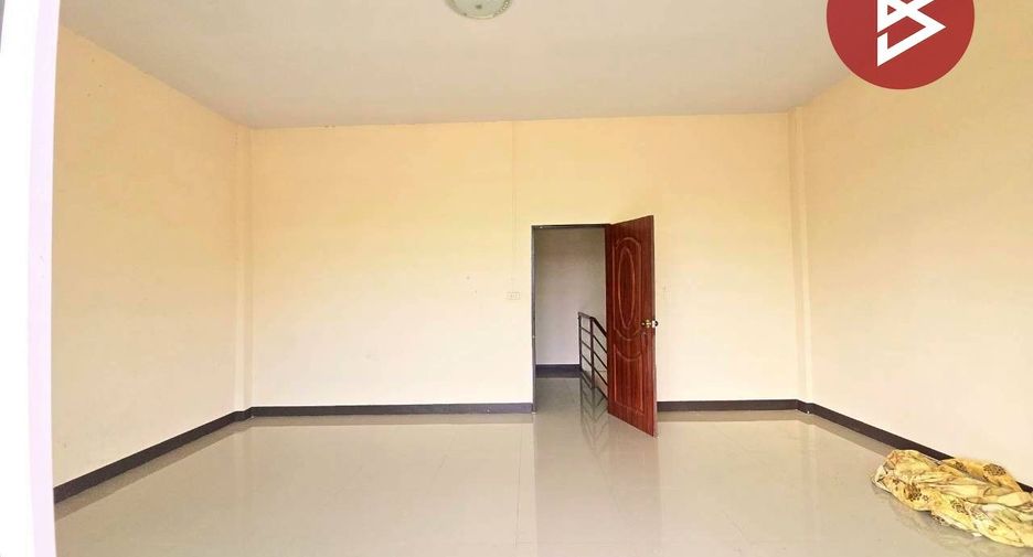 For sale retail Space in Chai Badan, Lopburi