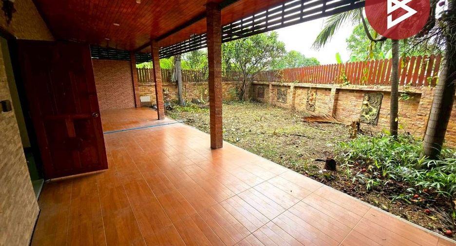 For sale retail Space in Chai Badan, Lopburi