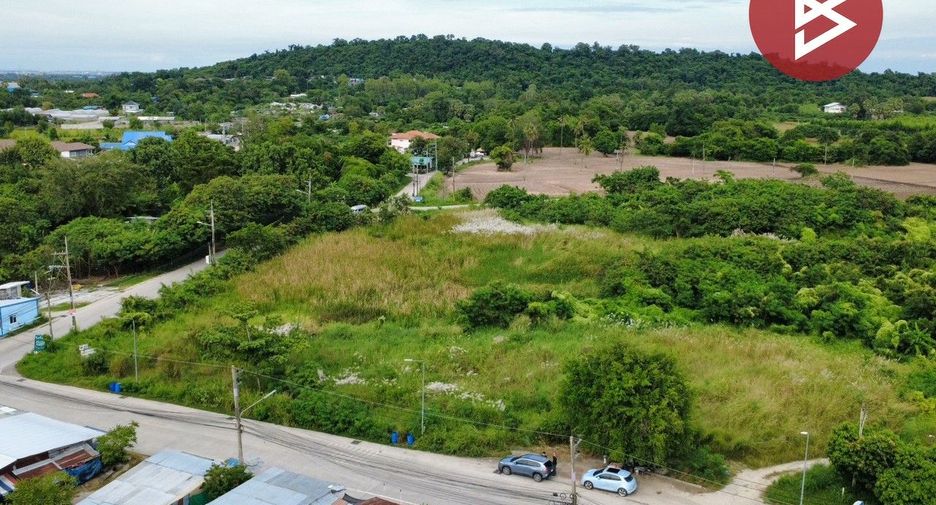 À vendre terrain à Mueang Chon Buri, Chonburi