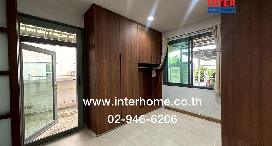 Casa en venta de 4 habitaciones en Bang Kruai, Nonthaburi
