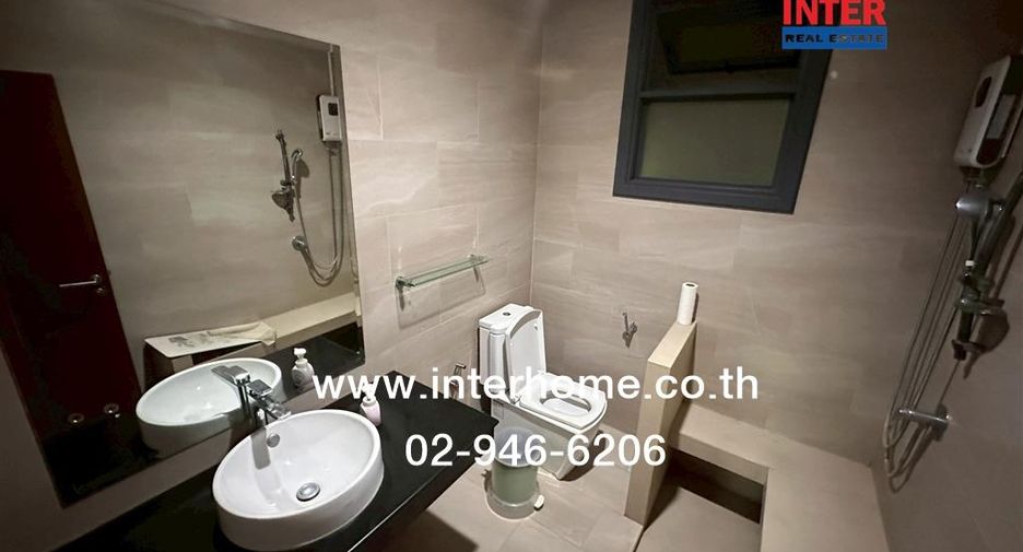 Casa en venta de 4 habitaciones en Bang Kruai, Nonthaburi