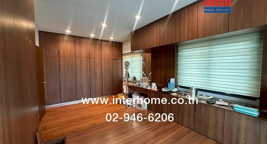 Casa en venta de 4 habitaciones en Bang Kruai, Nonthaburi