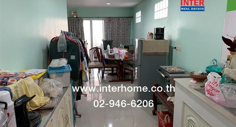 À vendre 5 chambres maison à Khlong Sam Wa, Bangkok