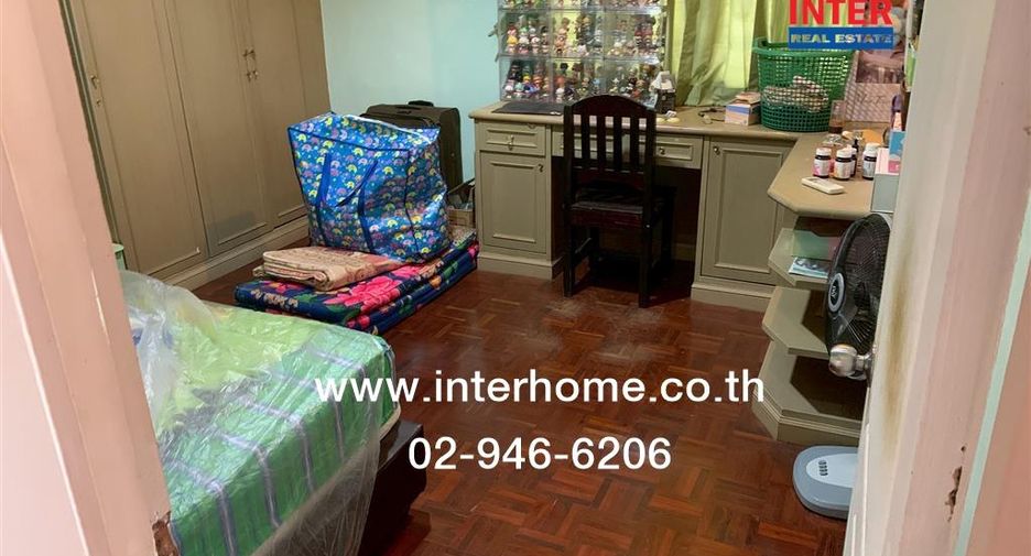 À vendre 5 chambres maison à Khlong Sam Wa, Bangkok