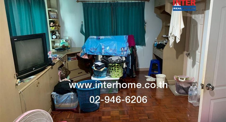 À vendre 5 chambres maison à Khlong Sam Wa, Bangkok