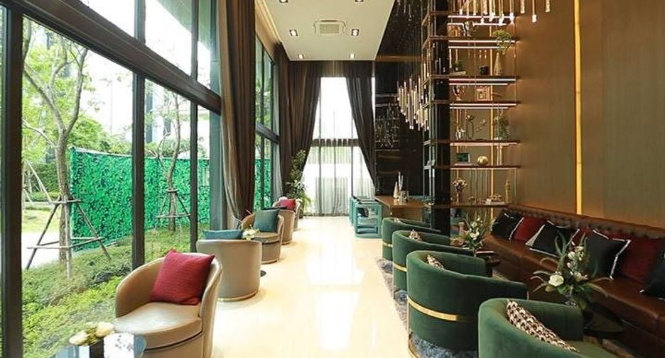 For sale 4 bedrooms house in Wang Thonglang, Bangkok