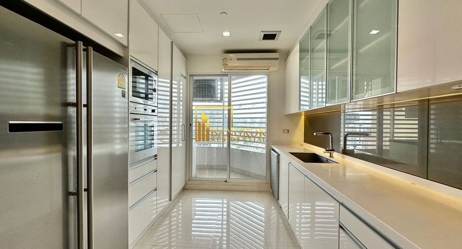 Wohnung zur Miete und zum Kauf mit 4 Zimmer in Khlong Toei, Bangkok