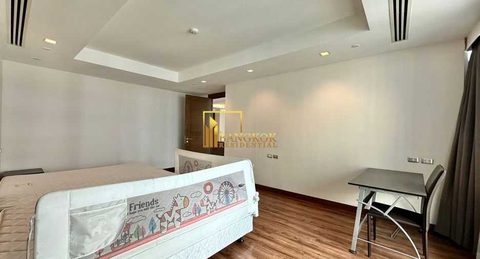 Wohnung zur Miete und zum Kauf mit 4 Zimmer in Khlong Toei, Bangkok