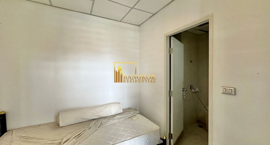 Wohnung zur Miete und zum Kauf mit 4 Zimmer in Khlong Toei, Bangkok