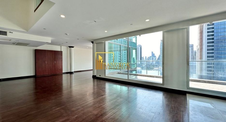 À louer et à vendre 3 chambres condo à Khlong Toei, Bangkok