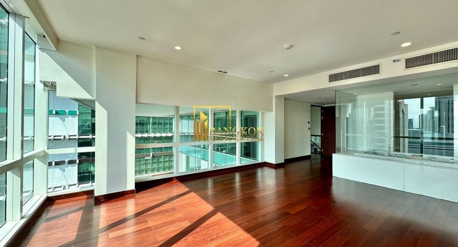 À louer et à vendre 3 chambres condo à Khlong Toei, Bangkok