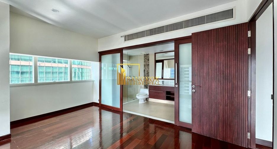 À louer et à vendre 3 chambres condo à Khlong Toei, Bangkok