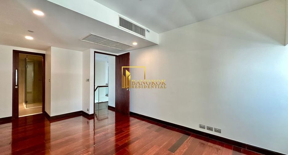 À louer et à vendre 3 chambres condo à Khlong Toei, Bangkok