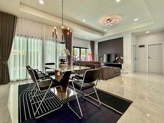 For sale 3 ベッドルーム villa in Bang Lamung, Chonburi