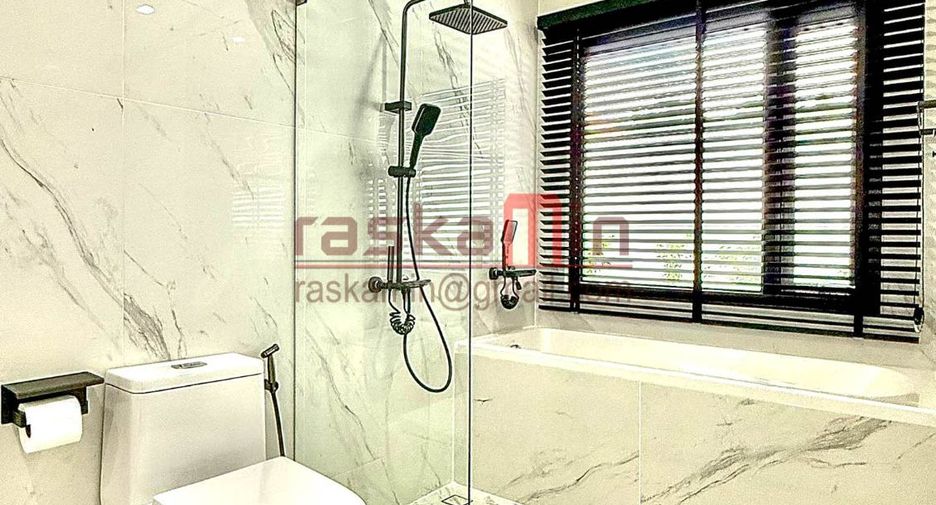 For sale 3 ベッドルーム villa in Bang Lamung, Chonburi