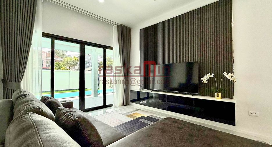 For sale 3 ベッドルーム villa in Bang Lamung, Chonburi