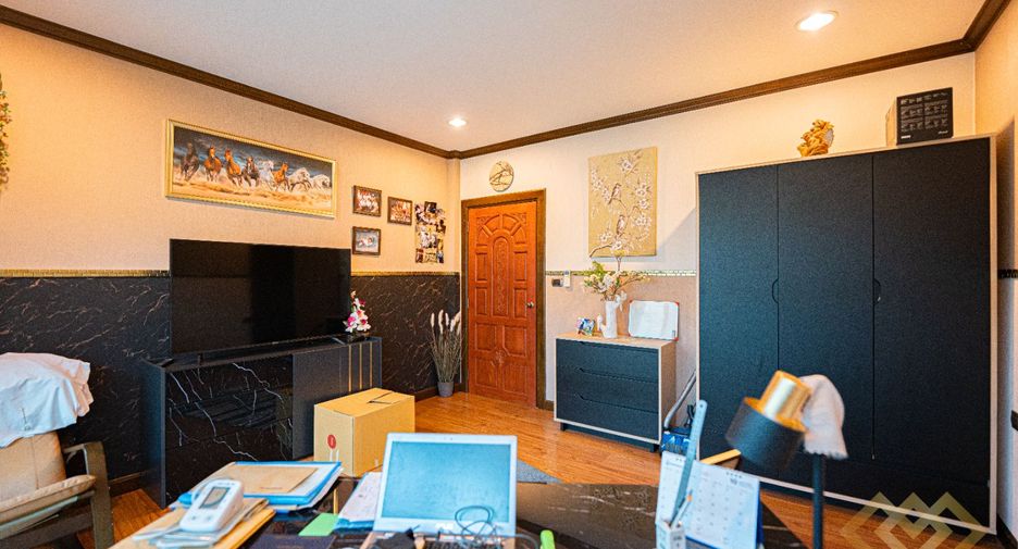 For sale 3 bedrooms house in Sattahip, Chonburi