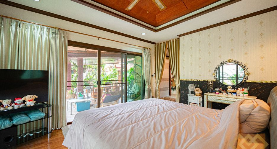 For sale 3 bedrooms house in Sattahip, Chonburi