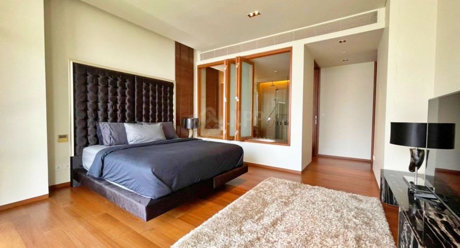 À louer 3 chambres condo à Khlong Toei, Bangkok