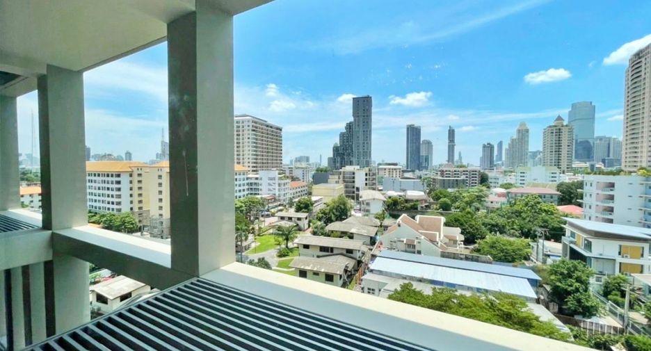À louer 3 chambres condo à Khlong Toei, Bangkok