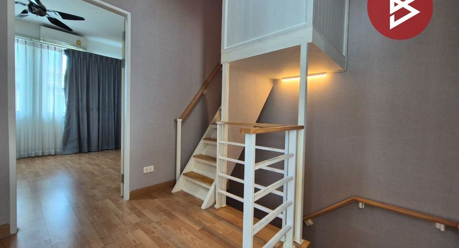 Casa adosada en alquiler y en venta de 4 habitaciones en Bang Yai, Nonthaburi