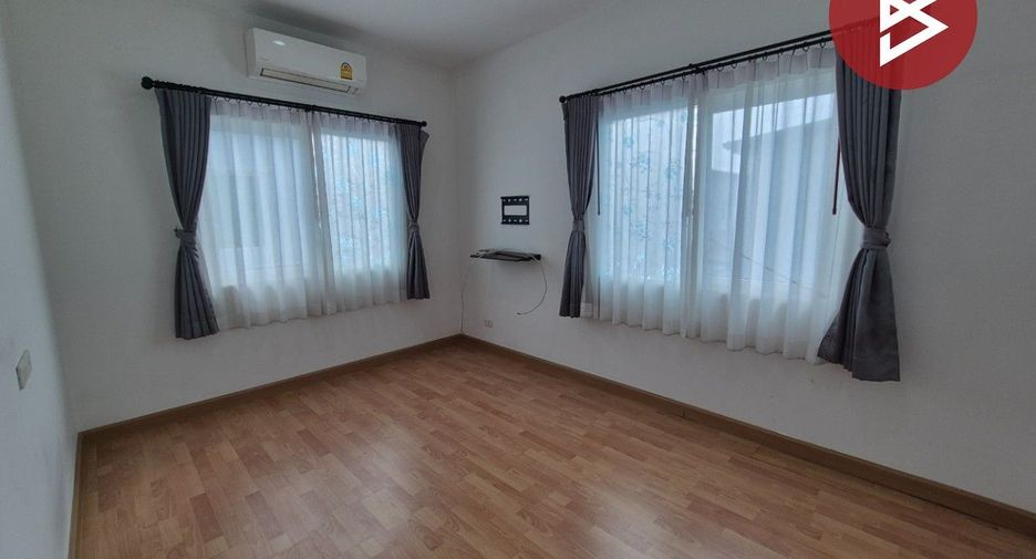 Casa adosada en alquiler y en venta de 4 habitaciones en Bang Yai, Nonthaburi