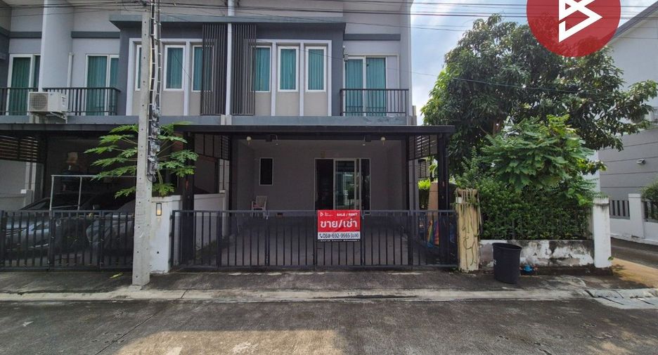 Casa adosada en alquiler y en venta de 4 habitaciones en Bang Yai, Nonthaburi