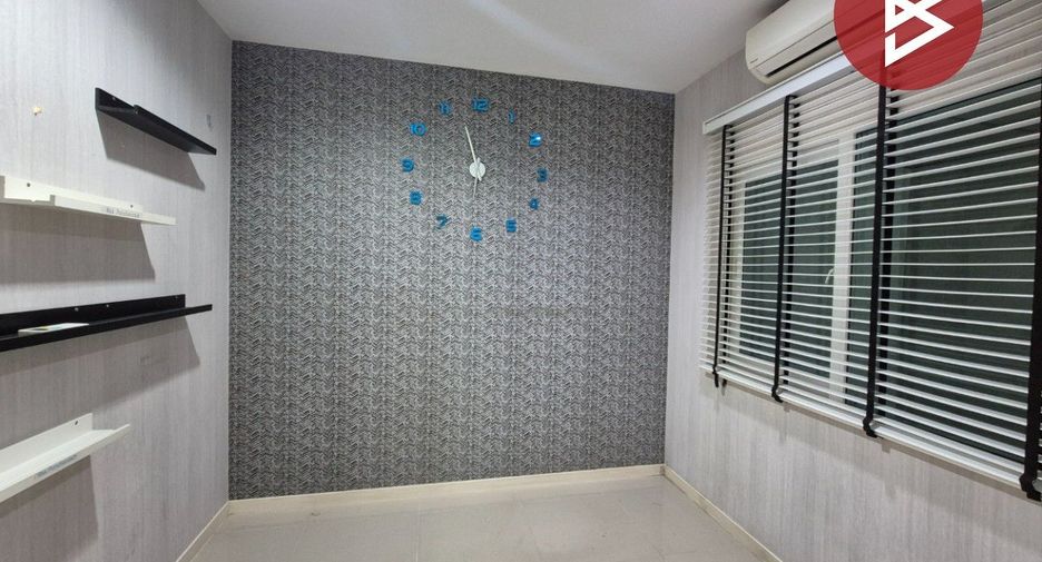 Casa adosada en alquiler y en venta de 4 habitaciones en Bang Yai, Nonthaburi