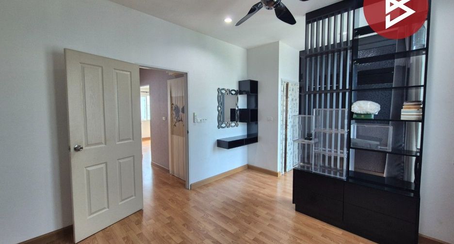Casa adosada en alquiler y en venta de 4 habitaciones en Bang Yai, Nonthaburi