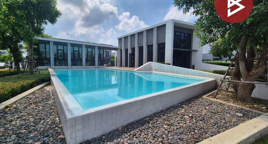 Casa adosada en alquiler y en venta de 4 habitaciones en Bang Yai, Nonthaburi