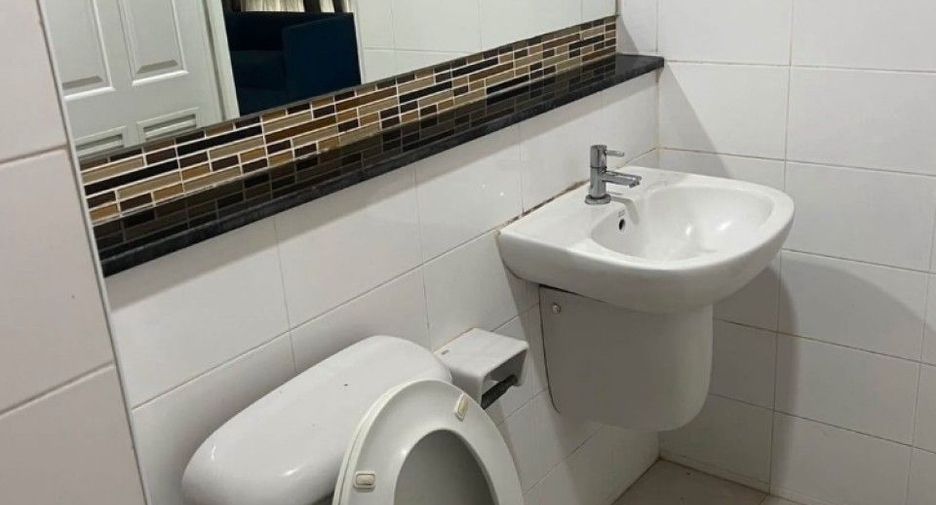 À vendre 1 chambre condo à Pluak Daeng, Rayong