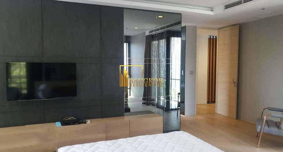 For rent and for sale 4 bedrooms house in Wang Thonglang, Bangkok