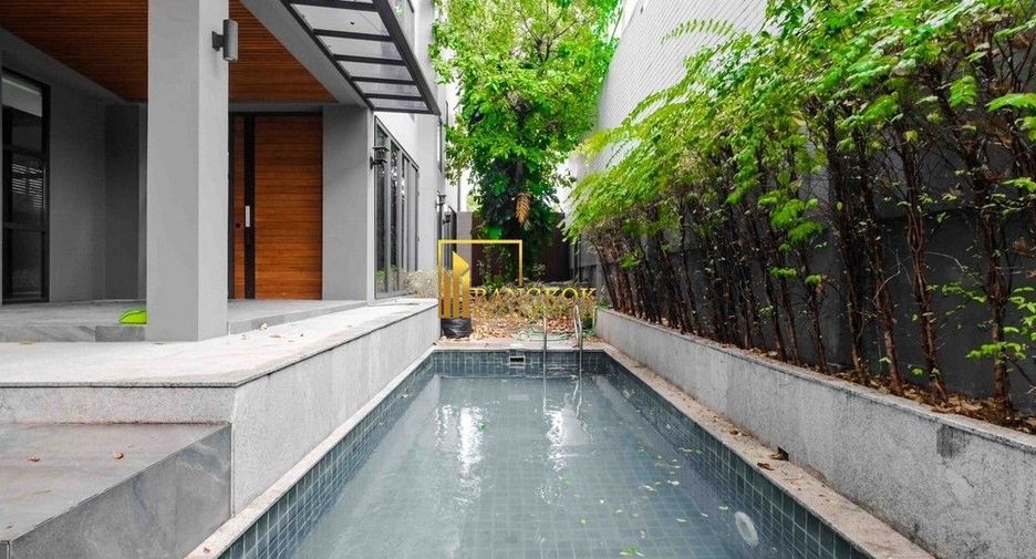 À louer et à vendre 5 chambres maison à Watthana, Bangkok