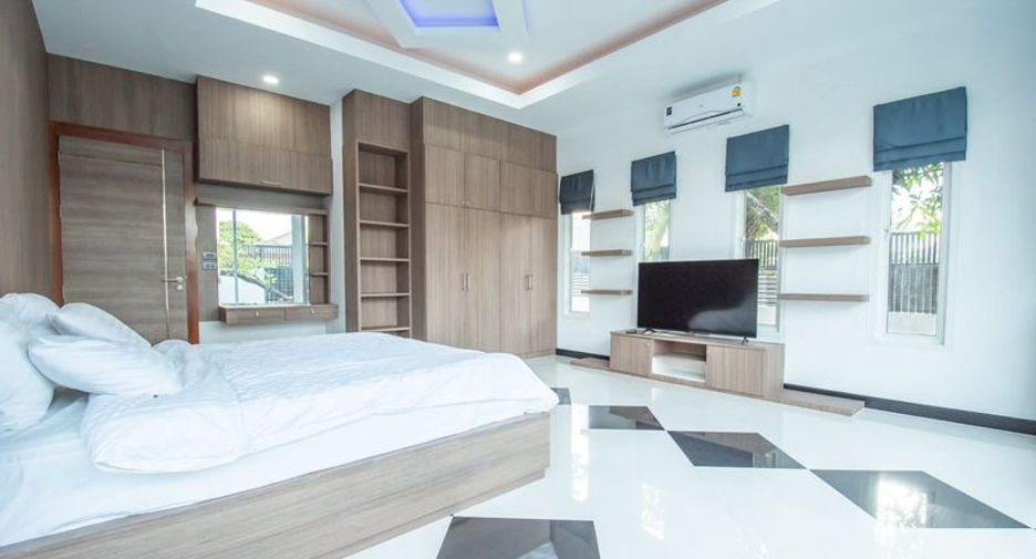 出租 和 出售 4 卧室 独立屋 在 Bang Lamung, Chon Buri