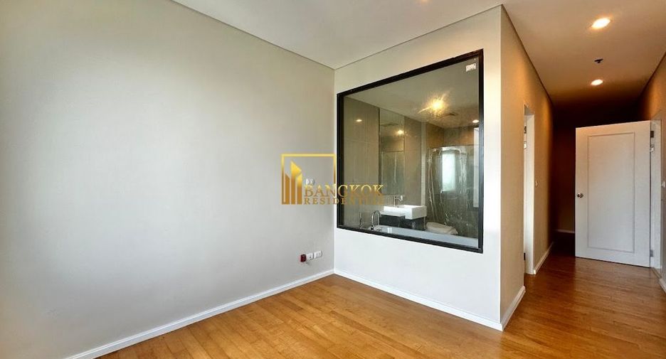 For rent and for sale 4 bedrooms condo in Watthana, Bangkok